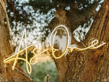 Neon "As One" - Νέον Στάθμη